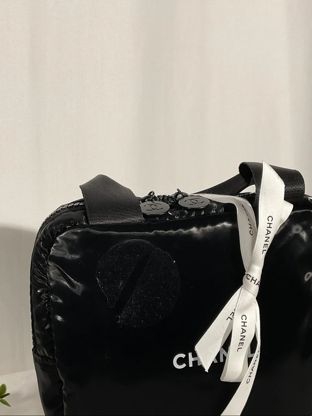 CHANEL Makeup GWP Mini Puffy Black Shiny Tote